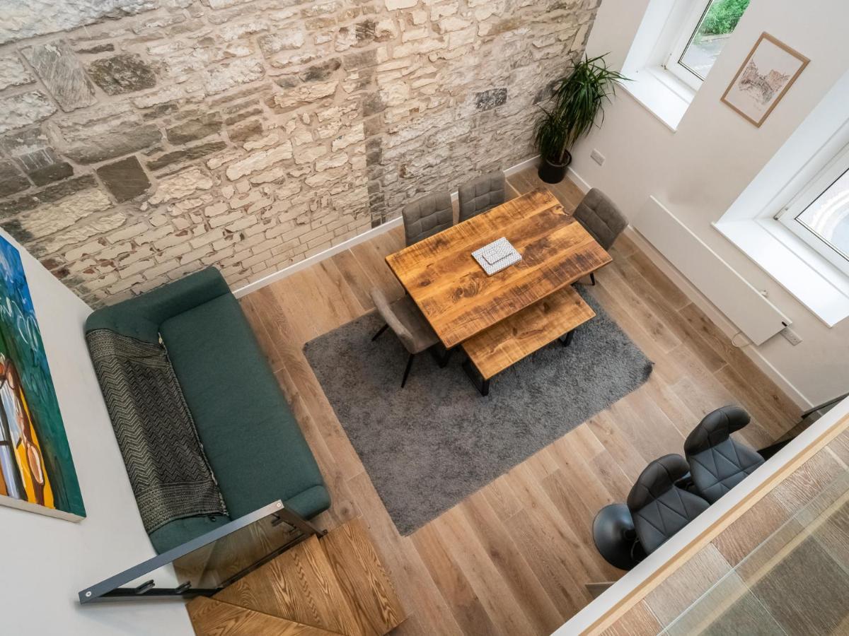 Pass The Keys Stunning 3 Bed Loft Style Apt With Free Parking 爱丁堡 外观 照片