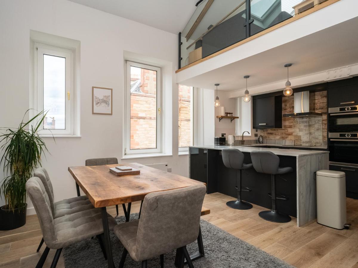 Pass The Keys Stunning 3 Bed Loft Style Apt With Free Parking 爱丁堡 外观 照片