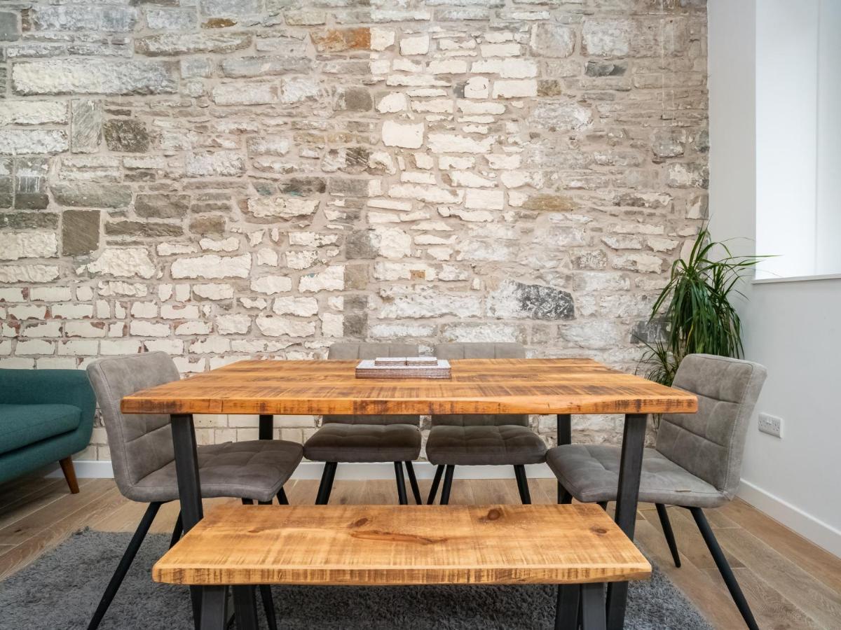 Pass The Keys Stunning 3 Bed Loft Style Apt With Free Parking 爱丁堡 外观 照片
