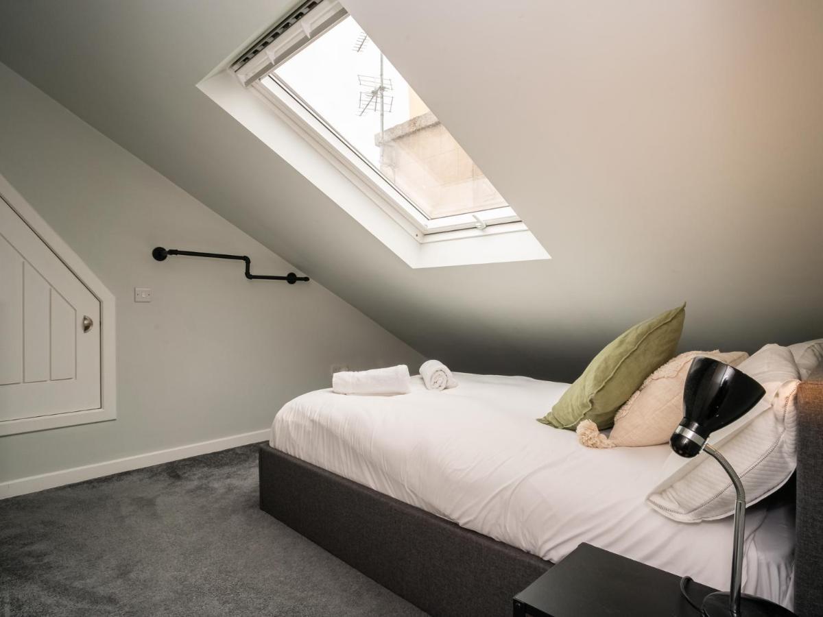Pass The Keys Stunning 3 Bed Loft Style Apt With Free Parking 爱丁堡 外观 照片