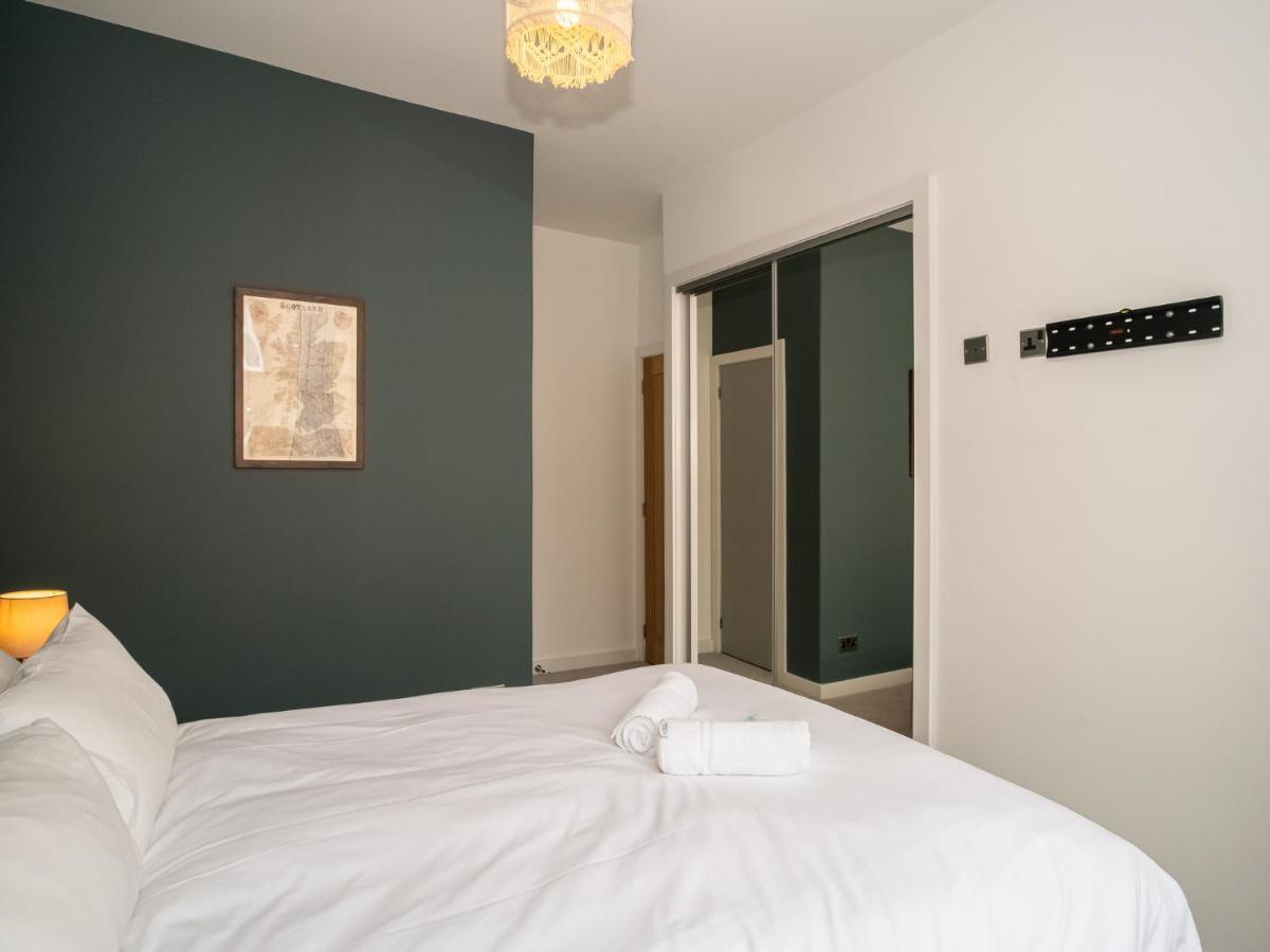 Pass The Keys Stunning 3 Bed Loft Style Apt With Free Parking 爱丁堡 外观 照片