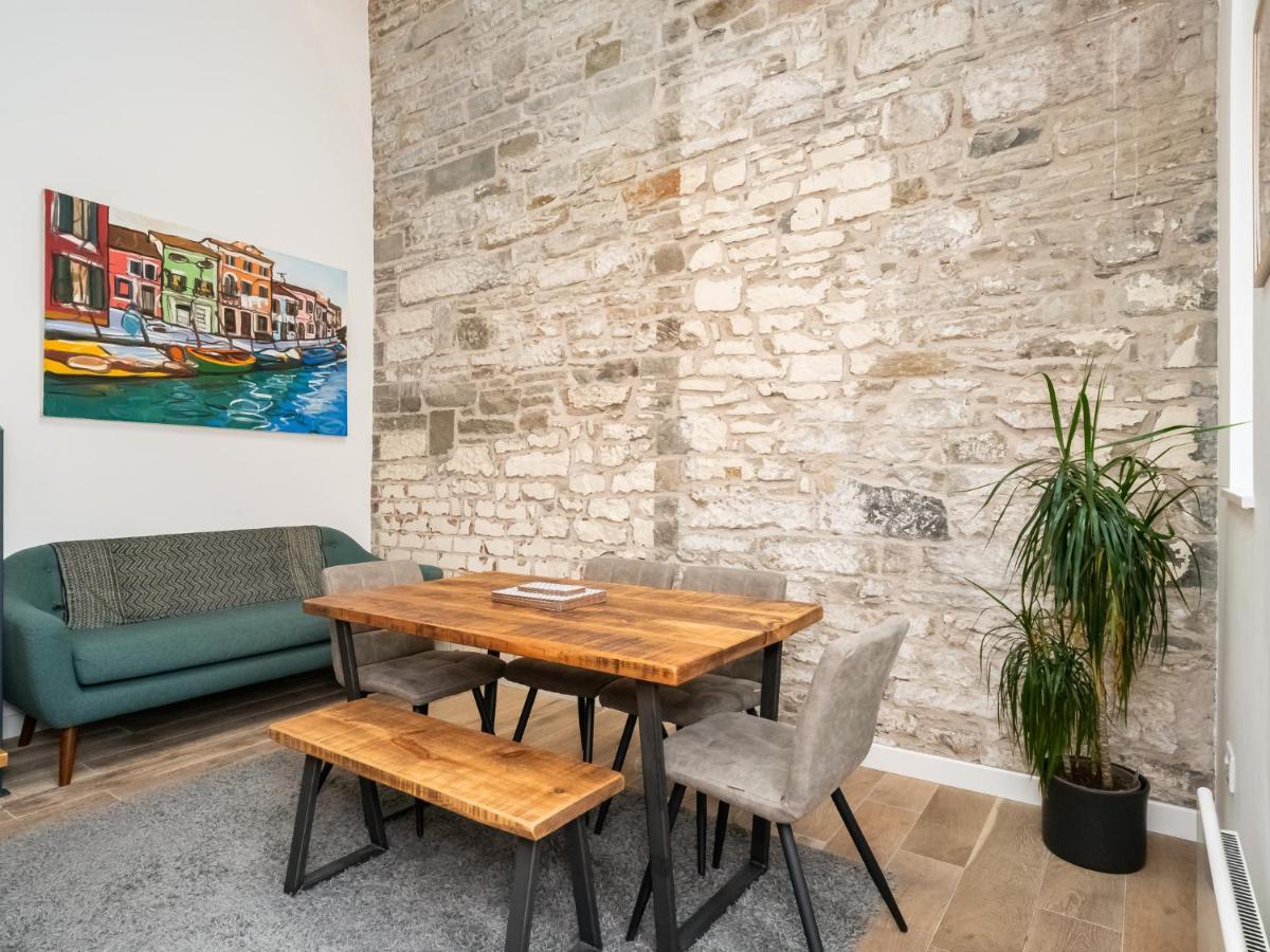 Pass The Keys Stunning 3 Bed Loft Style Apt With Free Parking 爱丁堡 外观 照片